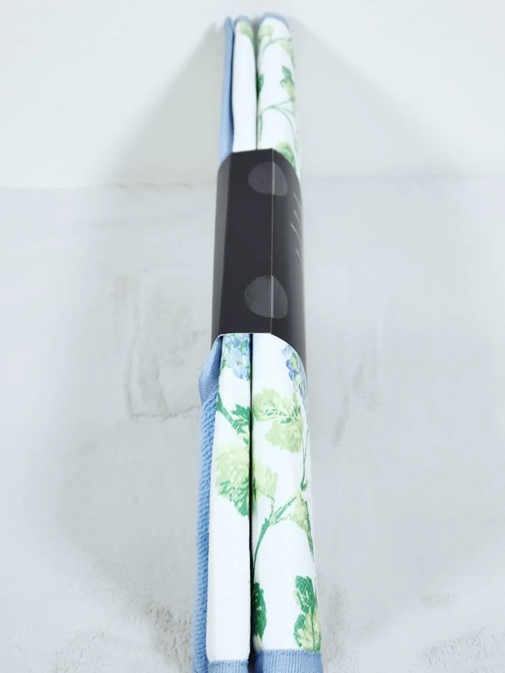 Ralph Lauren Set of 2 Drying Mats Reversible 16 in x 22 in Blue Hydrangea Floral